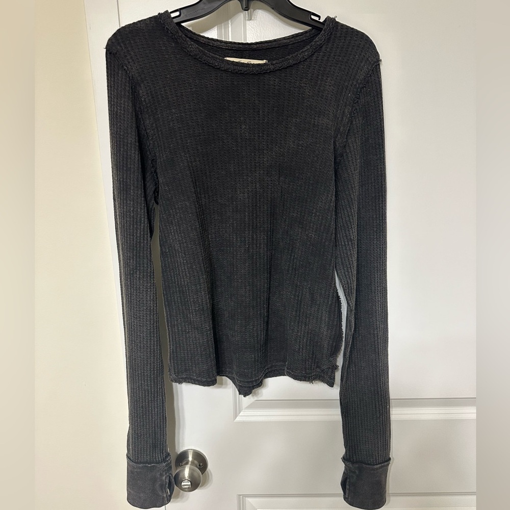 Women's Black Long Sleeve Top